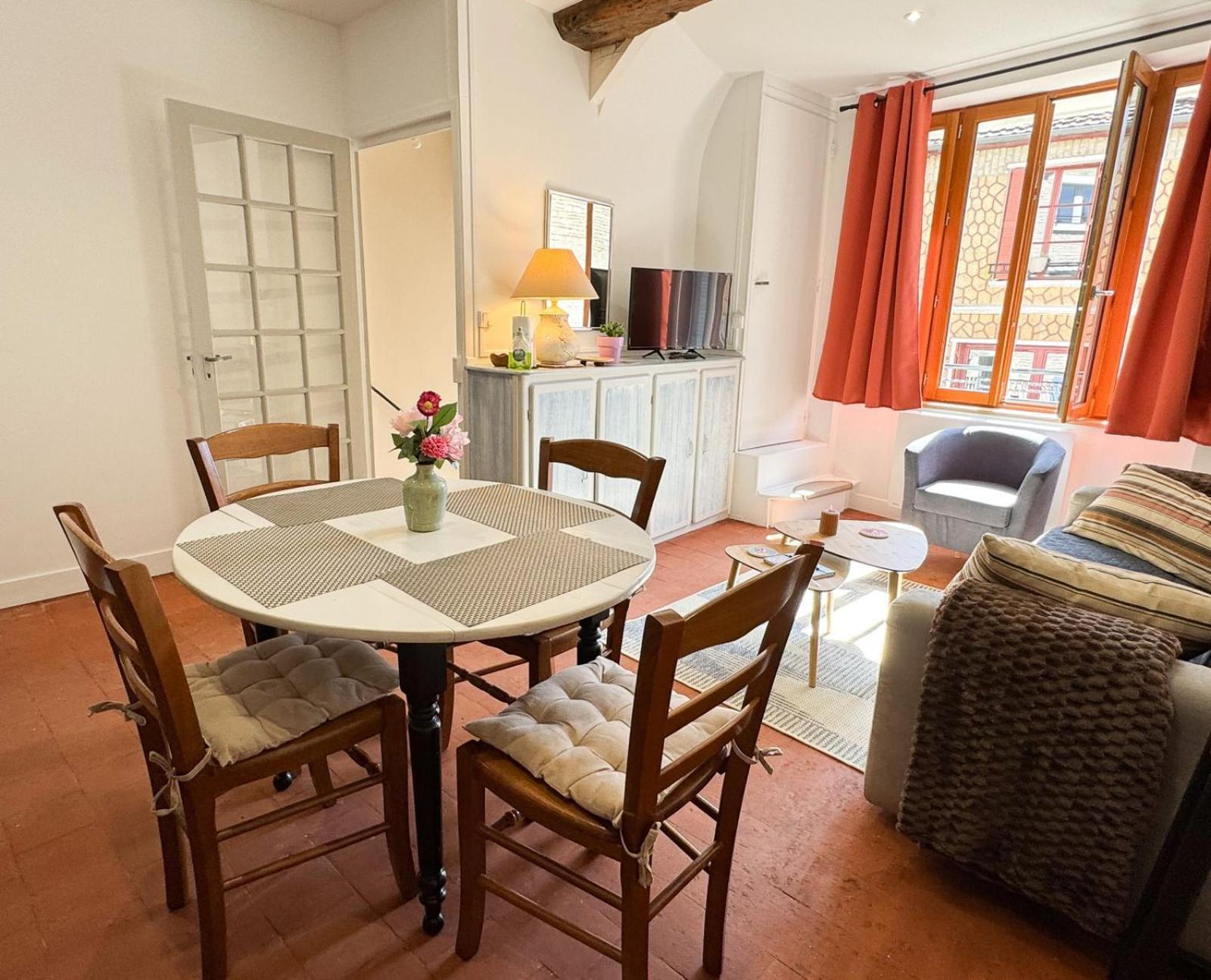 La Petite Maison Noyers-sur-Serein Kültér fotó